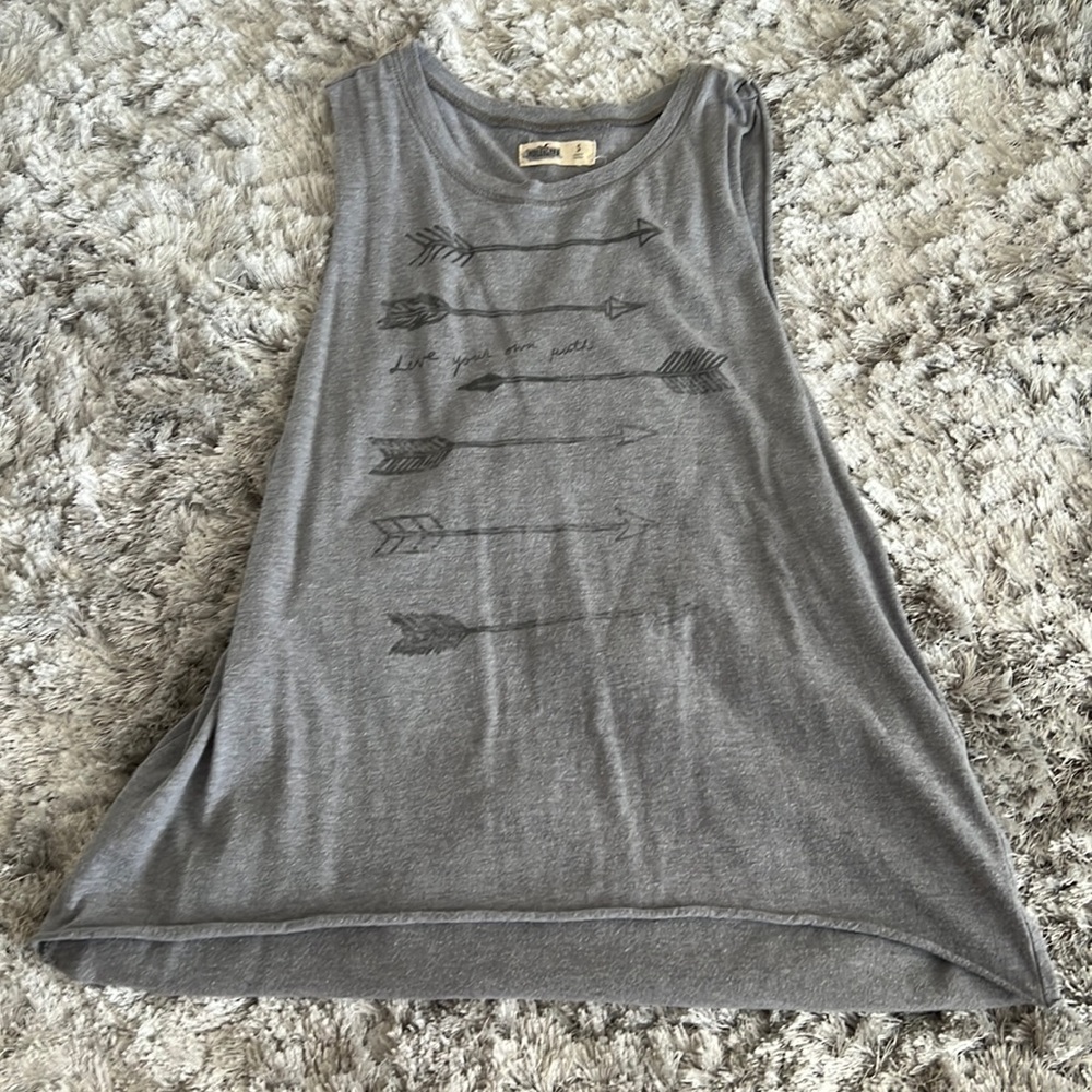 Hollister Tank